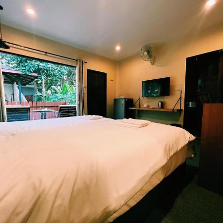 Vivi Hotel Resort Phuket Kültér fotó