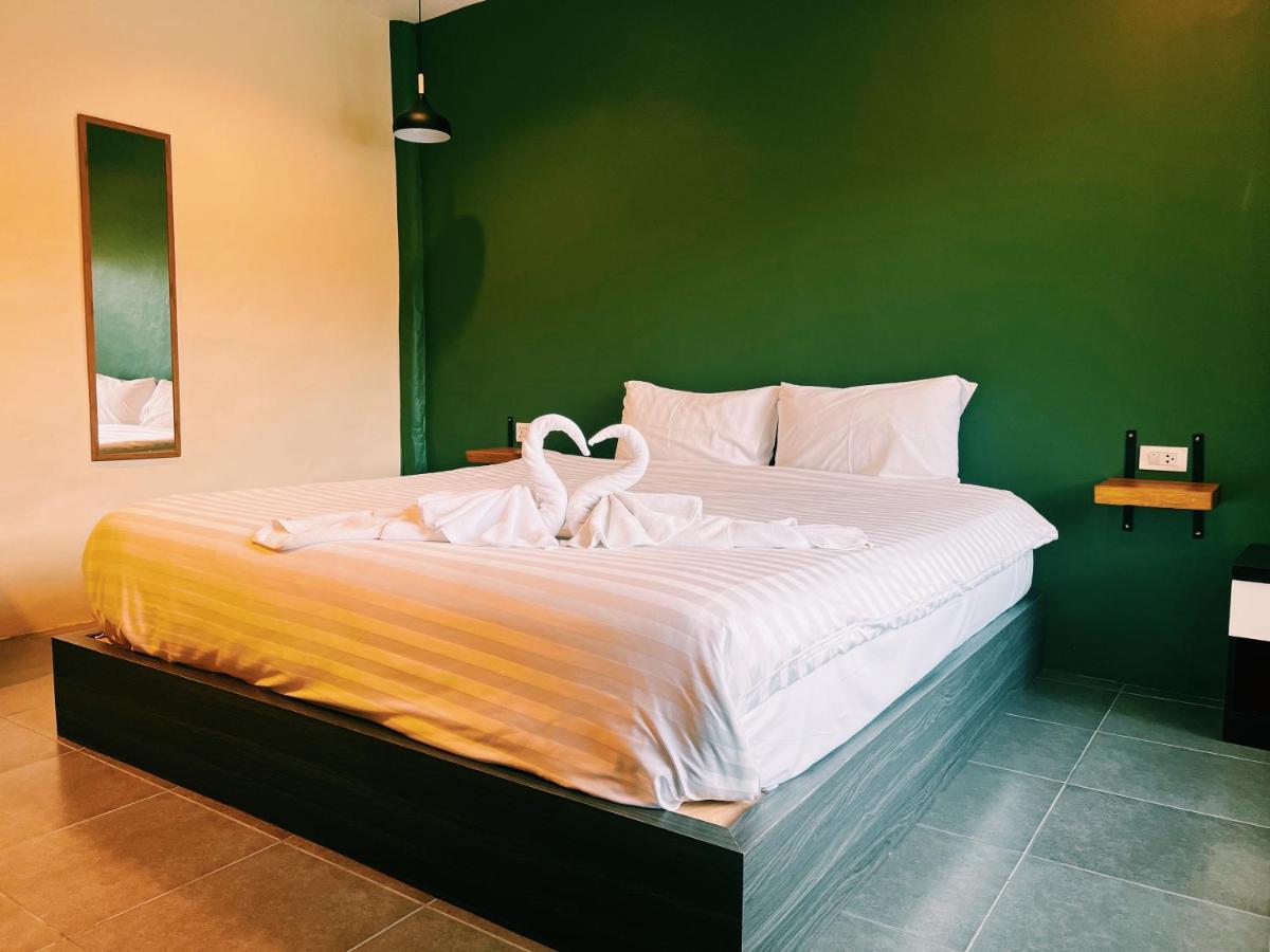 Vivi Hotel Resort Phuket Kültér fotó