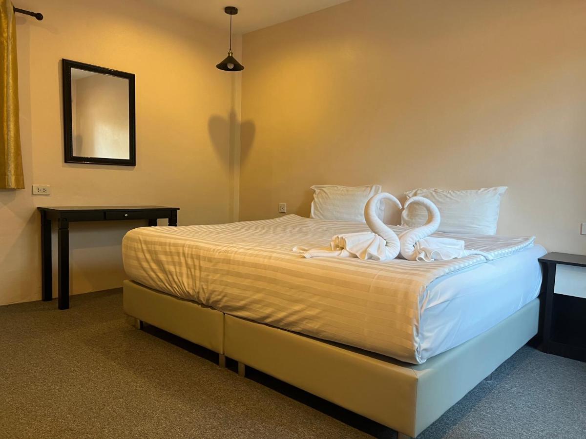 Vivi Hotel Resort Phuket Kültér fotó
