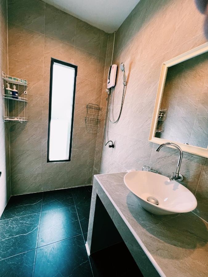 Vivi Hotel Resort Phuket Kültér fotó