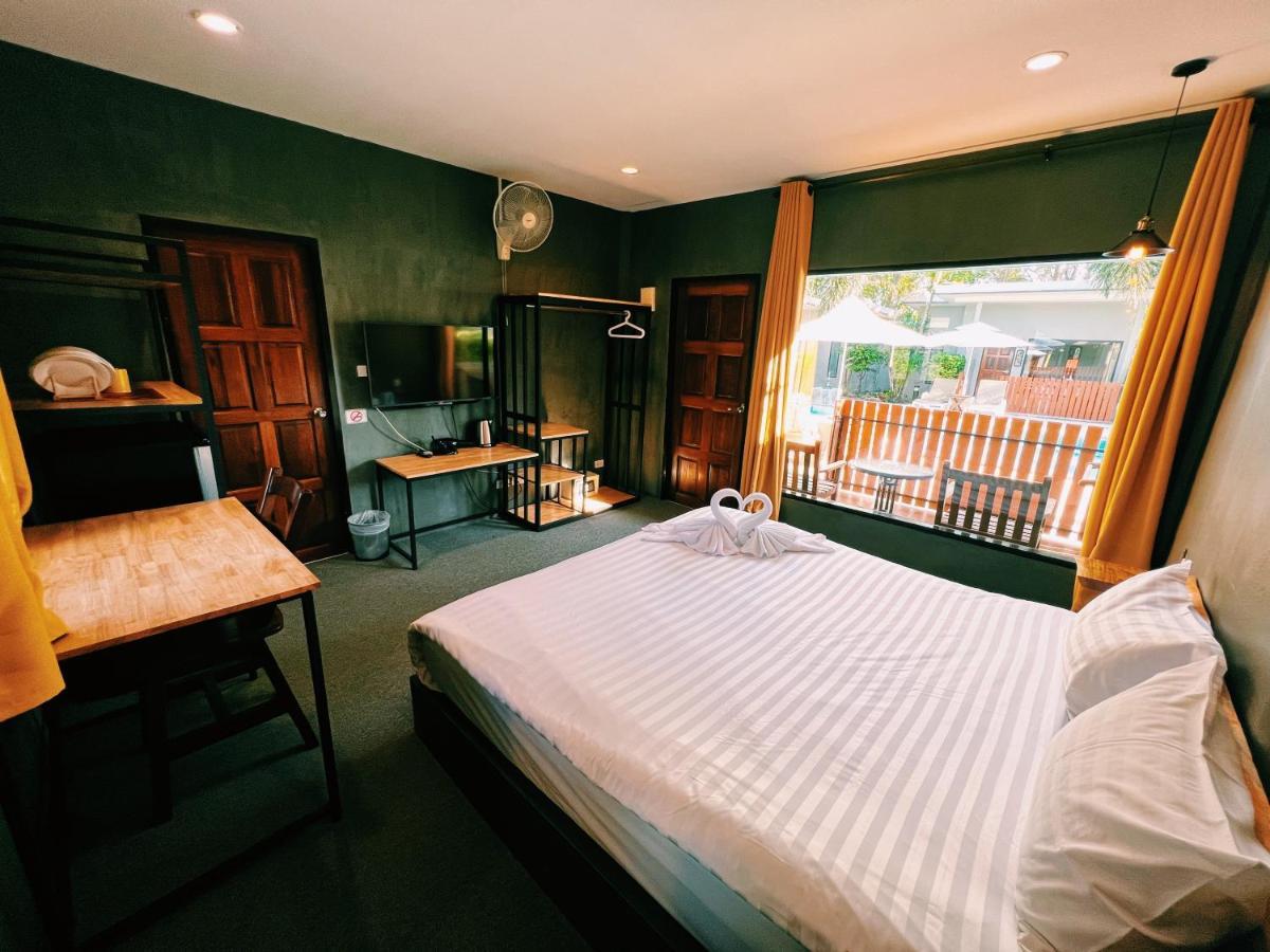 Vivi Hotel Resort Phuket Kültér fotó