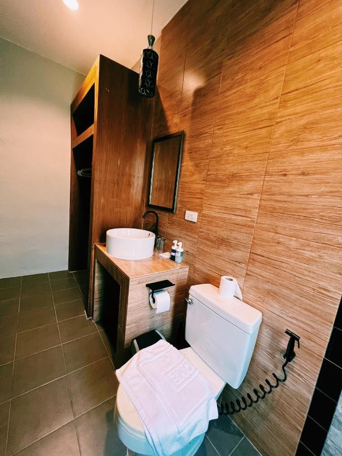 Vivi Hotel Resort Phuket Kültér fotó